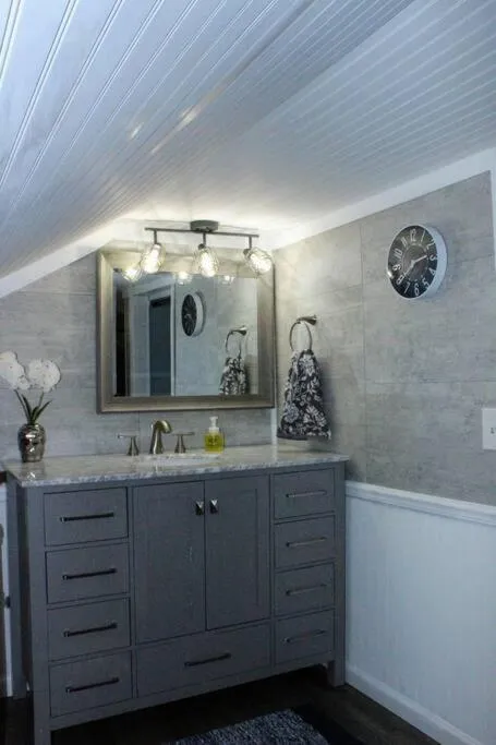 Cozy cottage just minutes from Lake Michigan! – Photo 3
