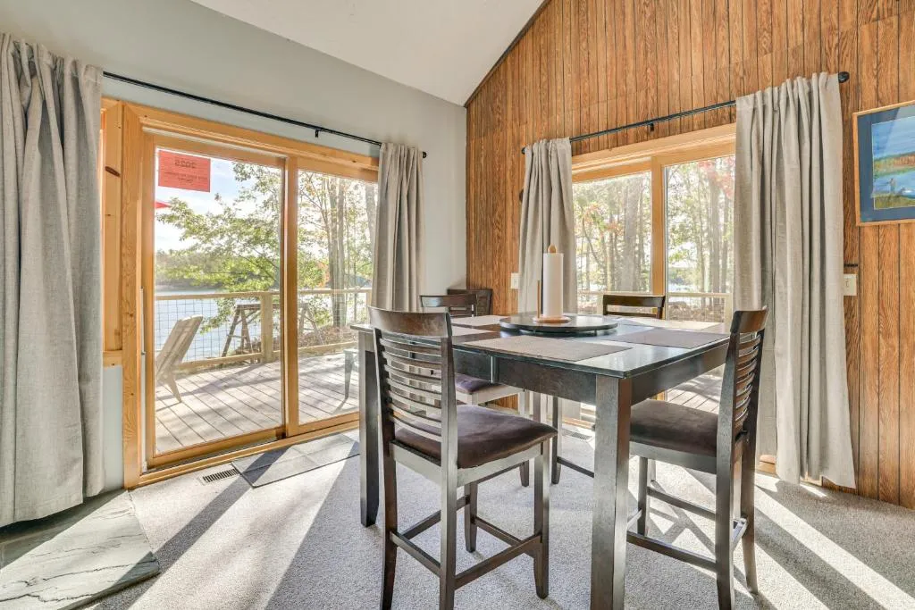 The Birch House: Lakefront Home w/ Dock & Grill – Photo 4