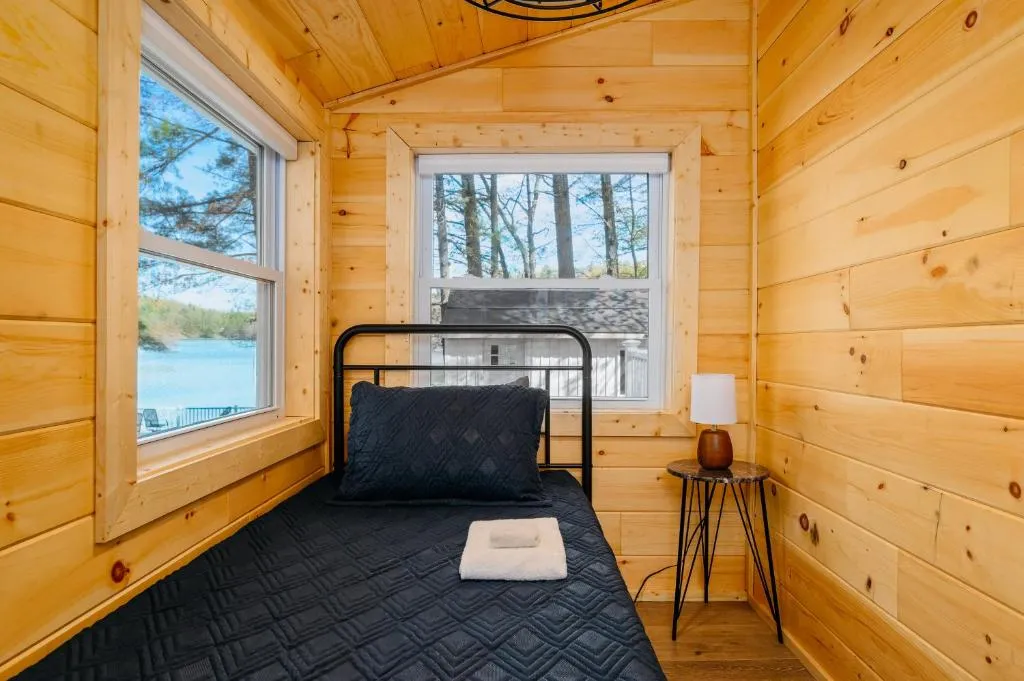 Arbutus Lakeview-Fishing-Pet Friendly-Near TC! – Photo 4