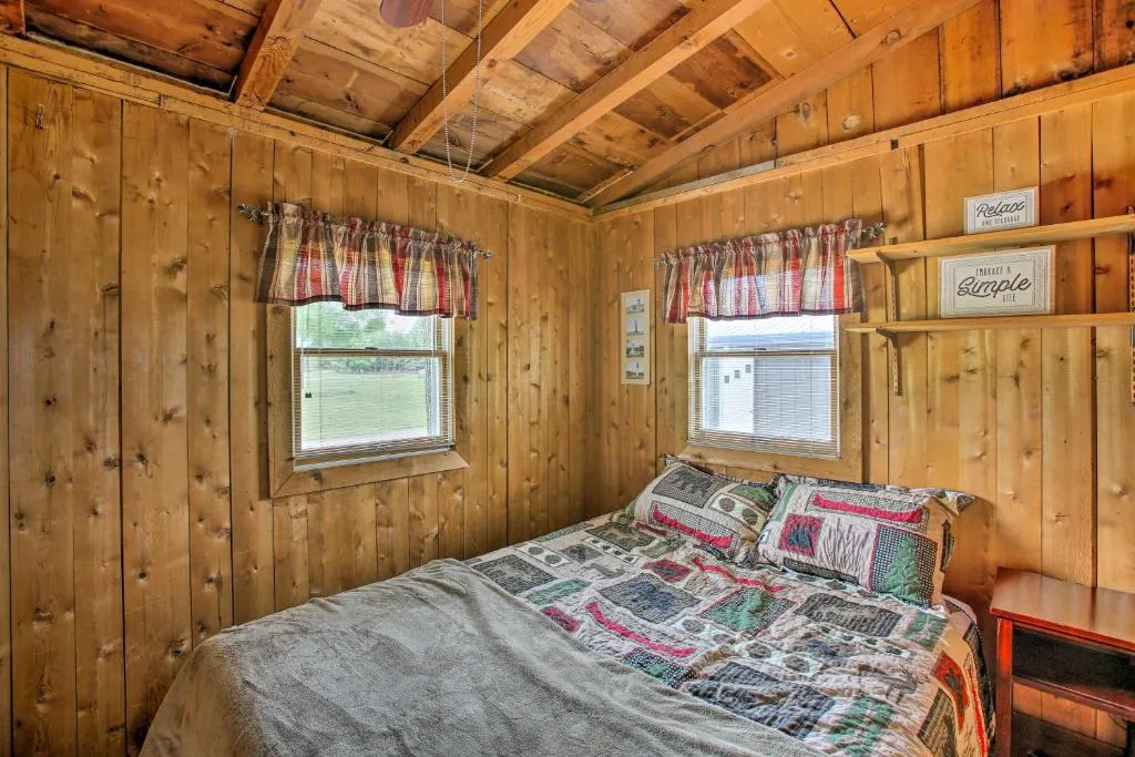 Rustic River View Cabin w/ Fire Pit, Games & Grill – Photo 4