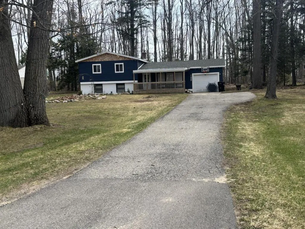 Trailside Lake Retreat