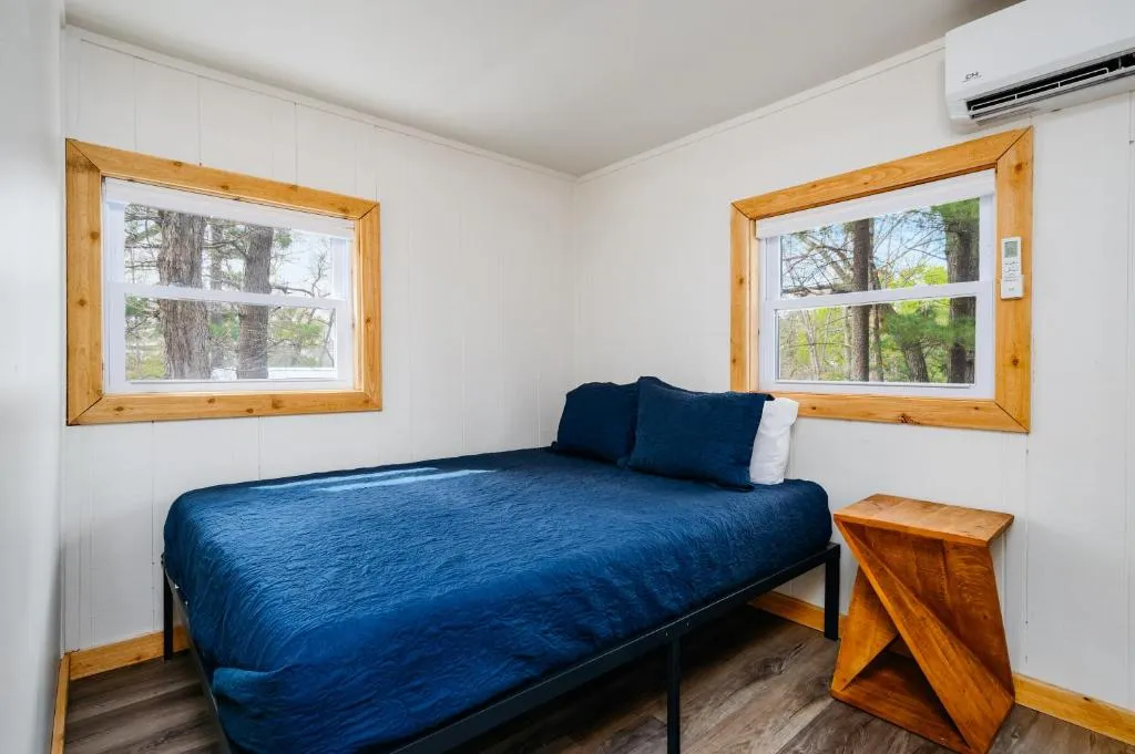 Arbutus Lake Cozy Cabin-Pontoon Rentals Available – Photo 2