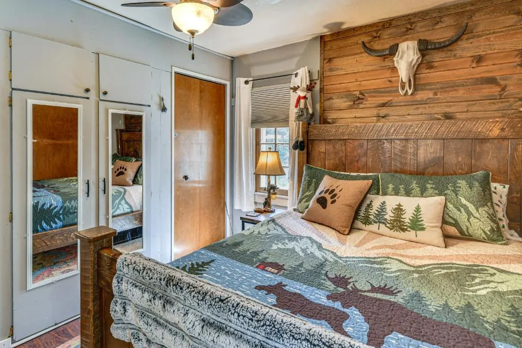 Family-Friendly Cabin: Walk to Lake Access! – Photo 2