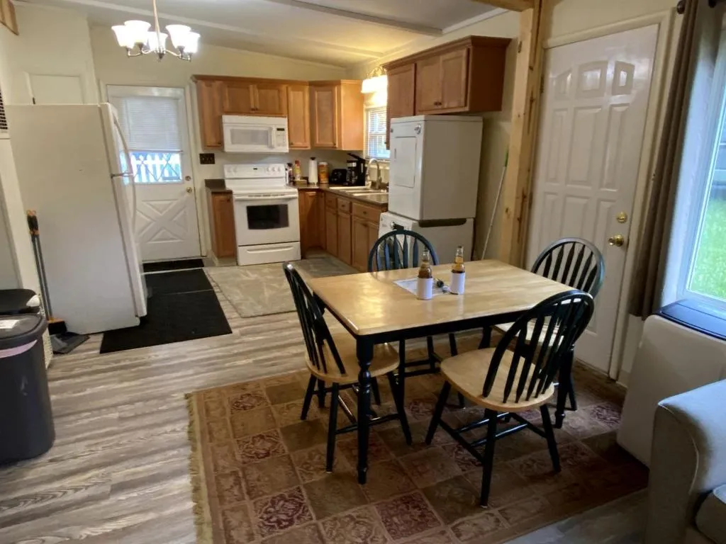 Peaceful and Pet-Friendly Lake Mitchell Cabin For an Exciting Escape by the Heart of the Manistee National Forest, Michigan – Photo 5