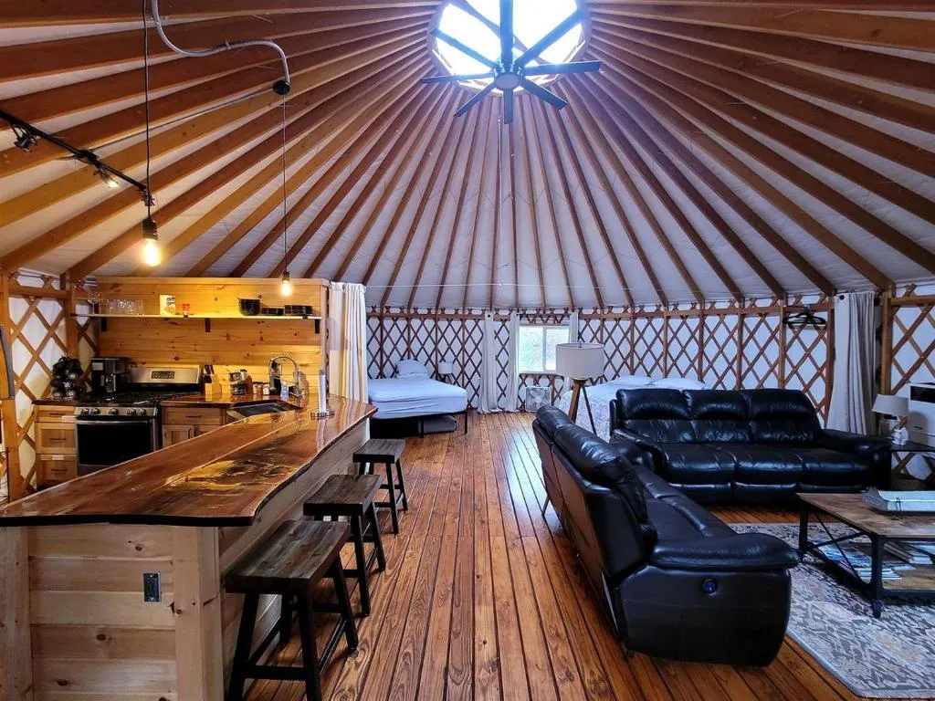 The Stargazer Yurt – Photo 4